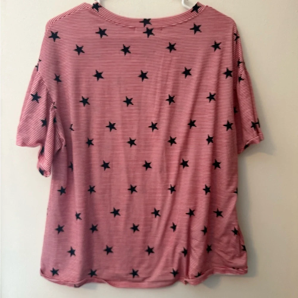 Red White and Blue Star Print Women's Top - Picture 2 of 3
